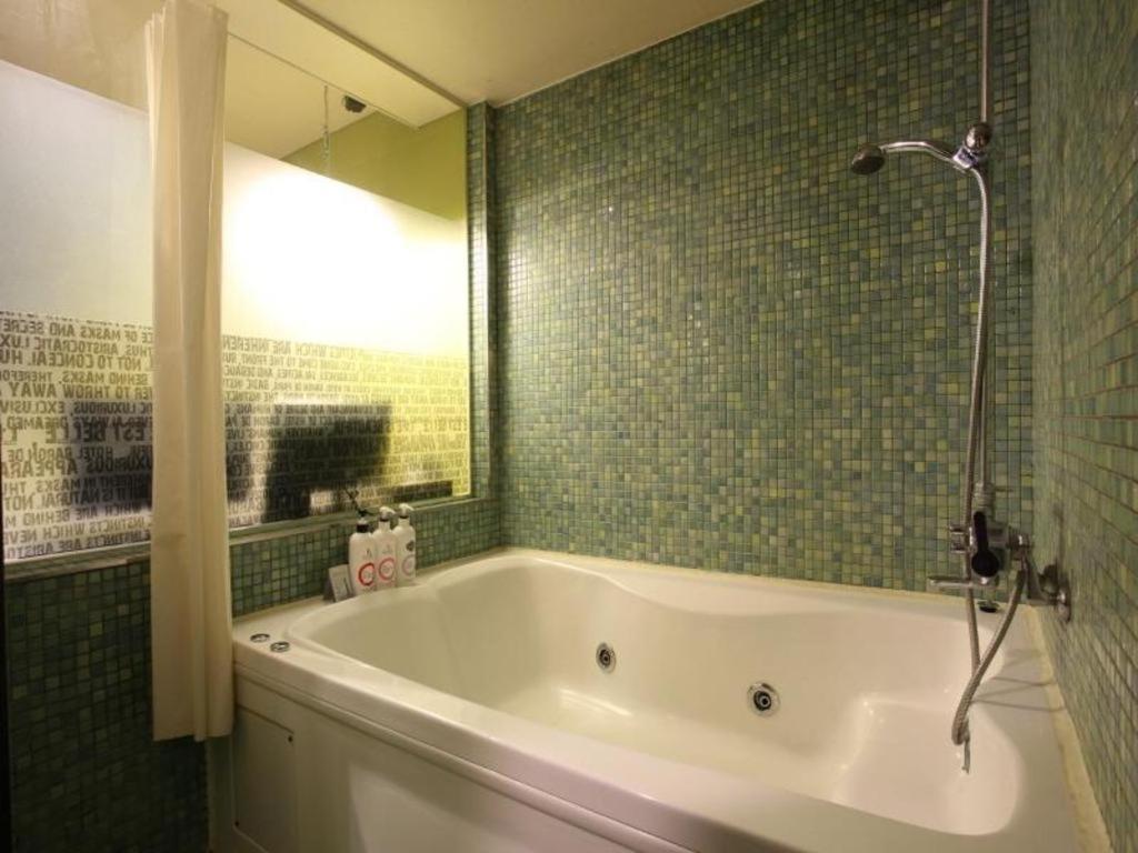 Baron De Paris Motel Seoel Buitenkant foto